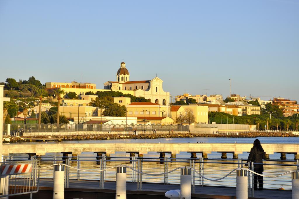 New Romantic Appartement Cagliari Kamer foto